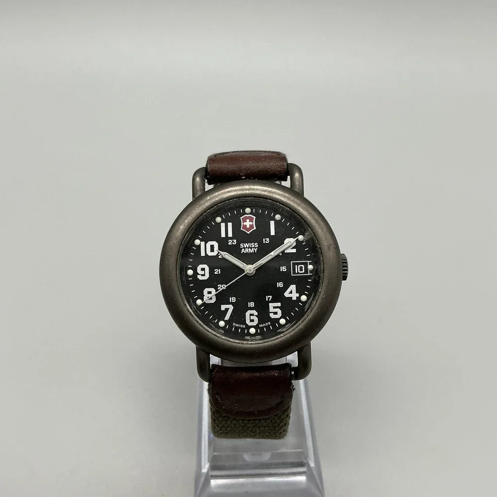 Swiss Army Cavalry Mens Watch 37mm Black Dial Leather Strap Date New Battery